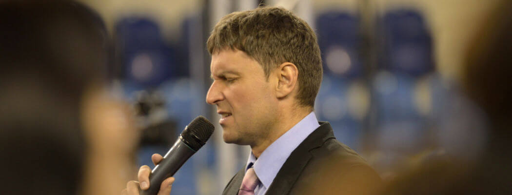 Pastor Kamil Dzuiriak
